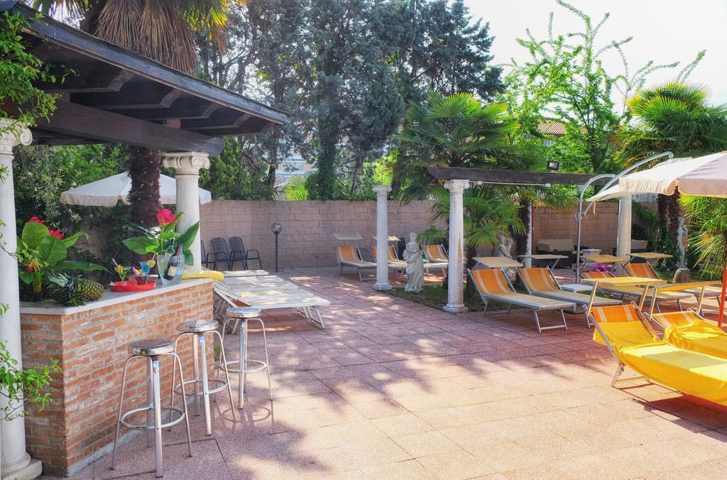 Hotel Terme Eden 阿巴诺泰尔梅 外观 照片