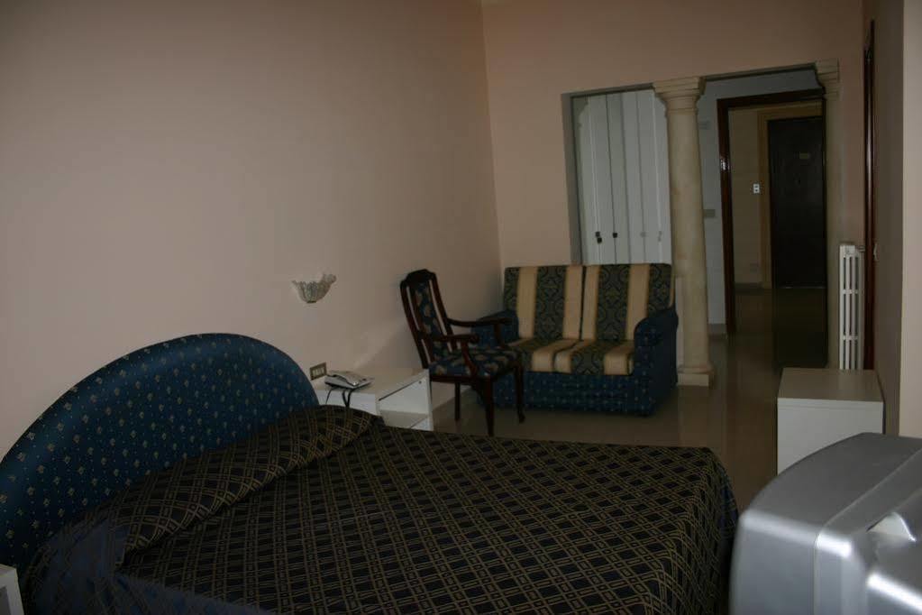 Hotel Terme Eden 阿巴诺泰尔梅 外观 照片